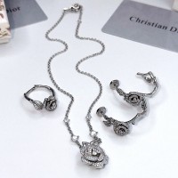 Серьги Dior Rose Bagatelle