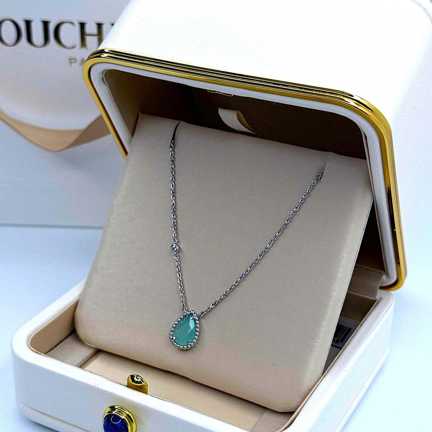 Подвеска Boucheron Serpent Bohème