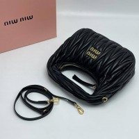Сумка кожаная Miu Miu Wander