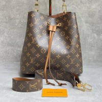 Сумка Louis Vuitton NeoNoe 