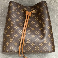 Сумка Louis Vuitton NeoNoe 