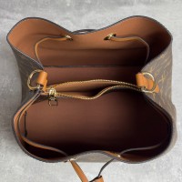 Сумка Louis Vuitton NeoNoe 