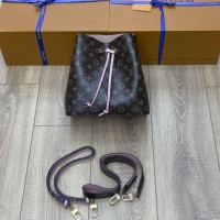 Сумка Louis Vuitton NeoNoe 