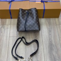 Сумка Louis Vuitton NeoNoe 