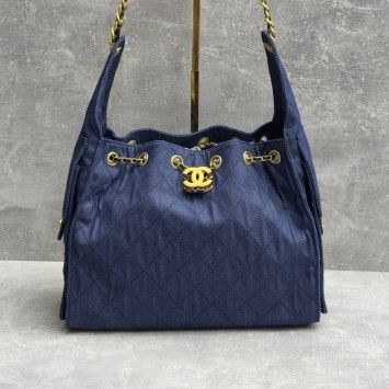 Сумка Chanel 25 со стеганым узором