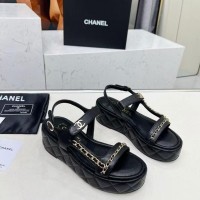 Сандалии Chanel на платформе