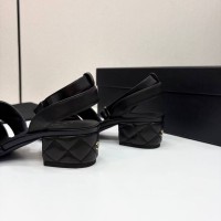 Босоножки Chanel на каблуке