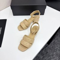 Босоножки Chanel на каблуке