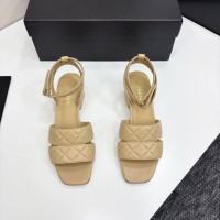 Босоножки Chanel на каблуке