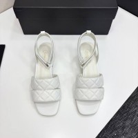 Босоножки Chanel на каблуке