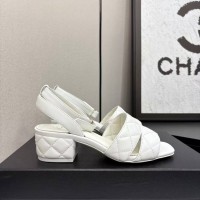 Босоножки Chanel на каблуке