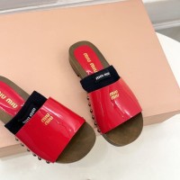 Шлепанцы Miu Miu лаковые