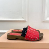 Шлепанцы Miu Miu лаковые