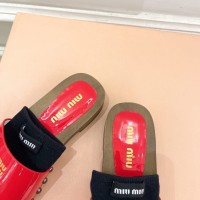 Шлепанцы Miu Miu лаковые