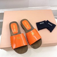 Шлепанцы Miu Miu лаковые