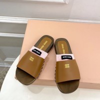 Шлепанцы Miu Miu лаковые