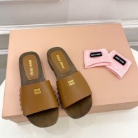 Шлепанцы Miu Miu лаковые