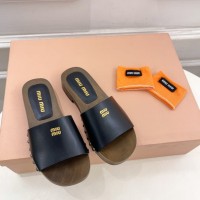 Шлепанцы Miu Miu лаковые