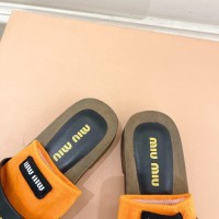 Шлепанцы Miu Miu лаковые