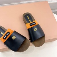 Шлепанцы Miu Miu лаковые