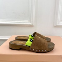 Шлепанцы Miu Miu лаковые