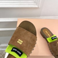 Шлепанцы Miu Miu лаковые