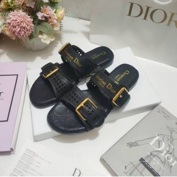 Шлепанцы Dior Médaillon Buckle Slide