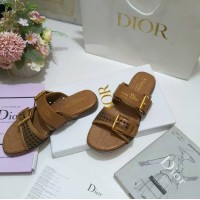 Шлепанцы Dior Médaillon Buckle Slide