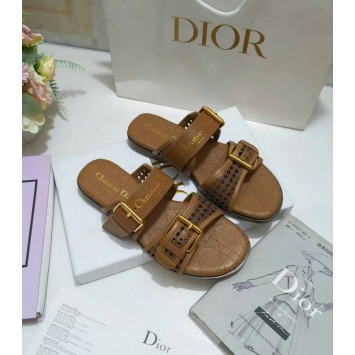 Шлепанцы Dior Médaillon Buckle Slide