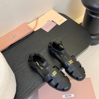 Сандалии Miu Miu на плоской подошве