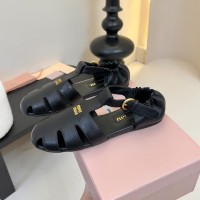 Сандалии Miu Miu на плоской подошве