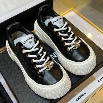 Кроссовки Chanel 