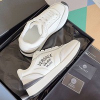 Кроссовки Versace 