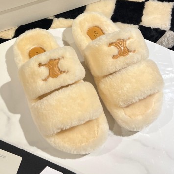 Шлепанцы Celine Triomphe in Shearling