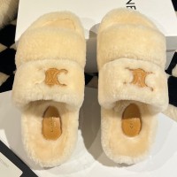 Шлепанцы Celine Triomphe in Shearling
