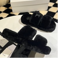 Шлепанцы Celine Triomphe in Shearling