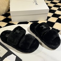 Шлепанцы Celine Triomphe in Shearling