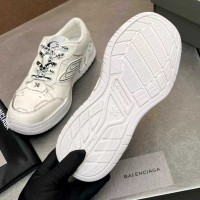 Кроссовки Balenciaga Hamptons Medium Worn-out