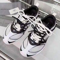 Кроссовки Balenciaga RADAR GRADIENT