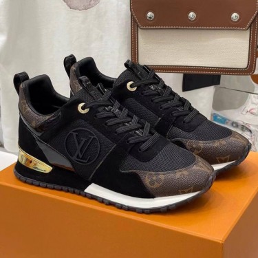 Кроссовки LV Run Away