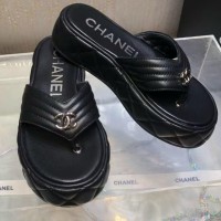 Шлепанцы Chanel 