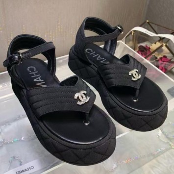Сандалии Chanel 