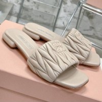Шлепанцы Miu Miu 