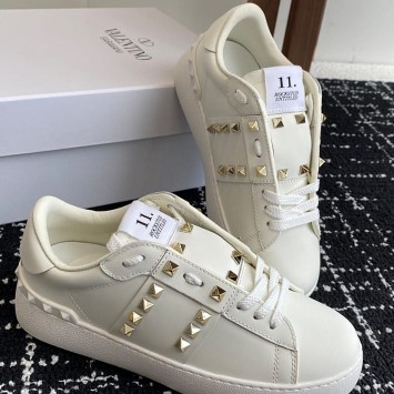 Кроссовки Valentino Garavani Rockstud