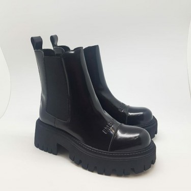 Ботинки кожаные Balenciaga