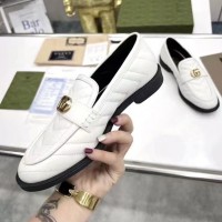 Лоферы Gucci с эмблемой Double G