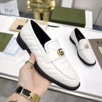 Лоферы Gucci с эмблемой Double G