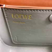 Сумка Loewe Goya small