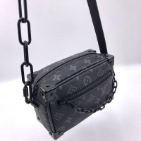 Сумка Louis Vuitton из канвы Monogram