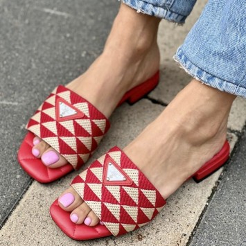 Текстильные шлепанцы Prada